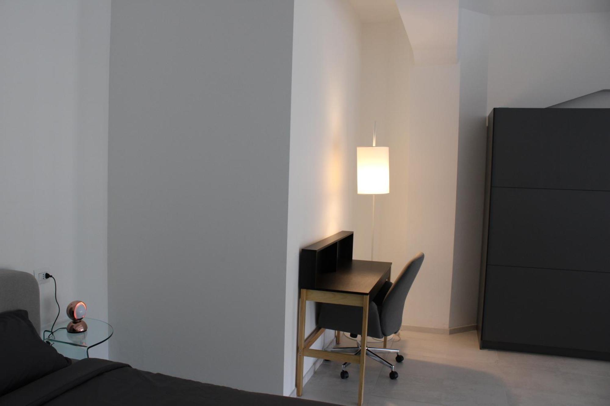Milan Space Loft - Apartment Close To M5 Subway - Free Parking - Sky & Netflix Tv ภายนอก รูปภาพ