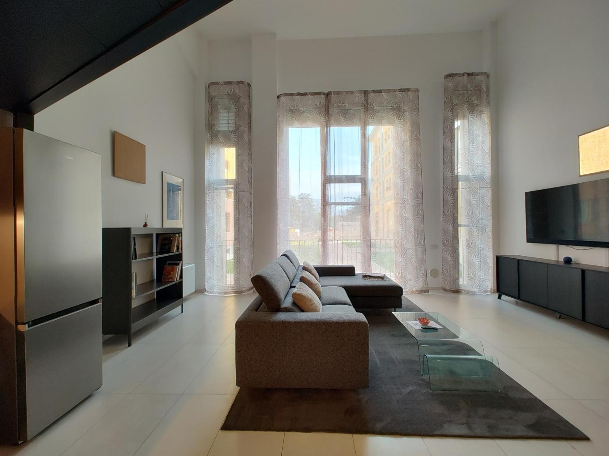 Milan Space Loft - Apartment Close To M5 Subway - Free Parking - Sky & Netflix Tv ภายนอก รูปภาพ